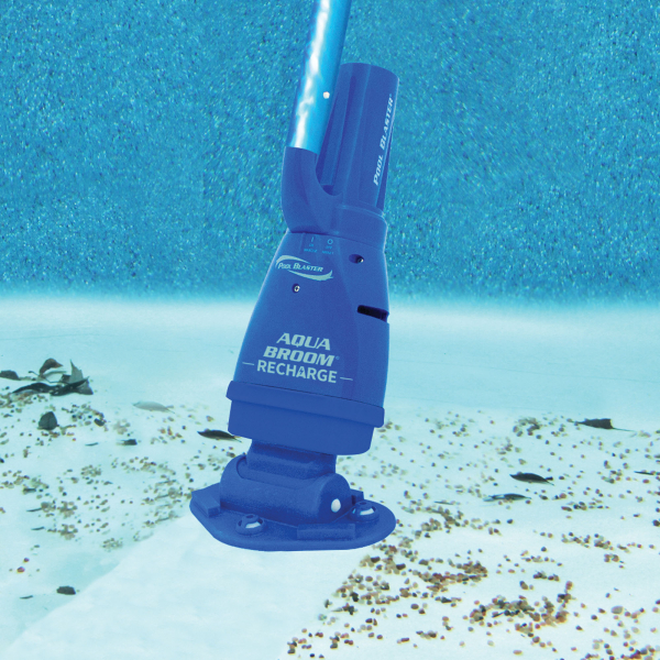 WaterTech® Pool Reiniger Aqua Broom ReCharge mit Akku und Profilstange 115cm